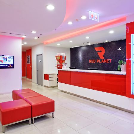 Hotel Red Planet Phuket Patong Exterior foto