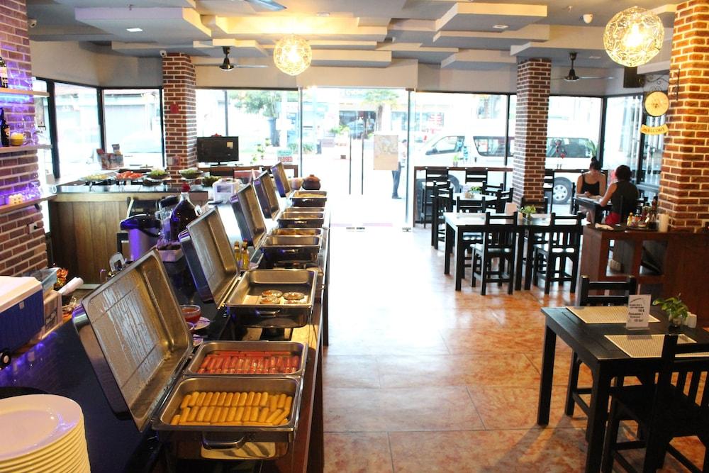 Hotel Red Planet Phuket Patong Exterior foto