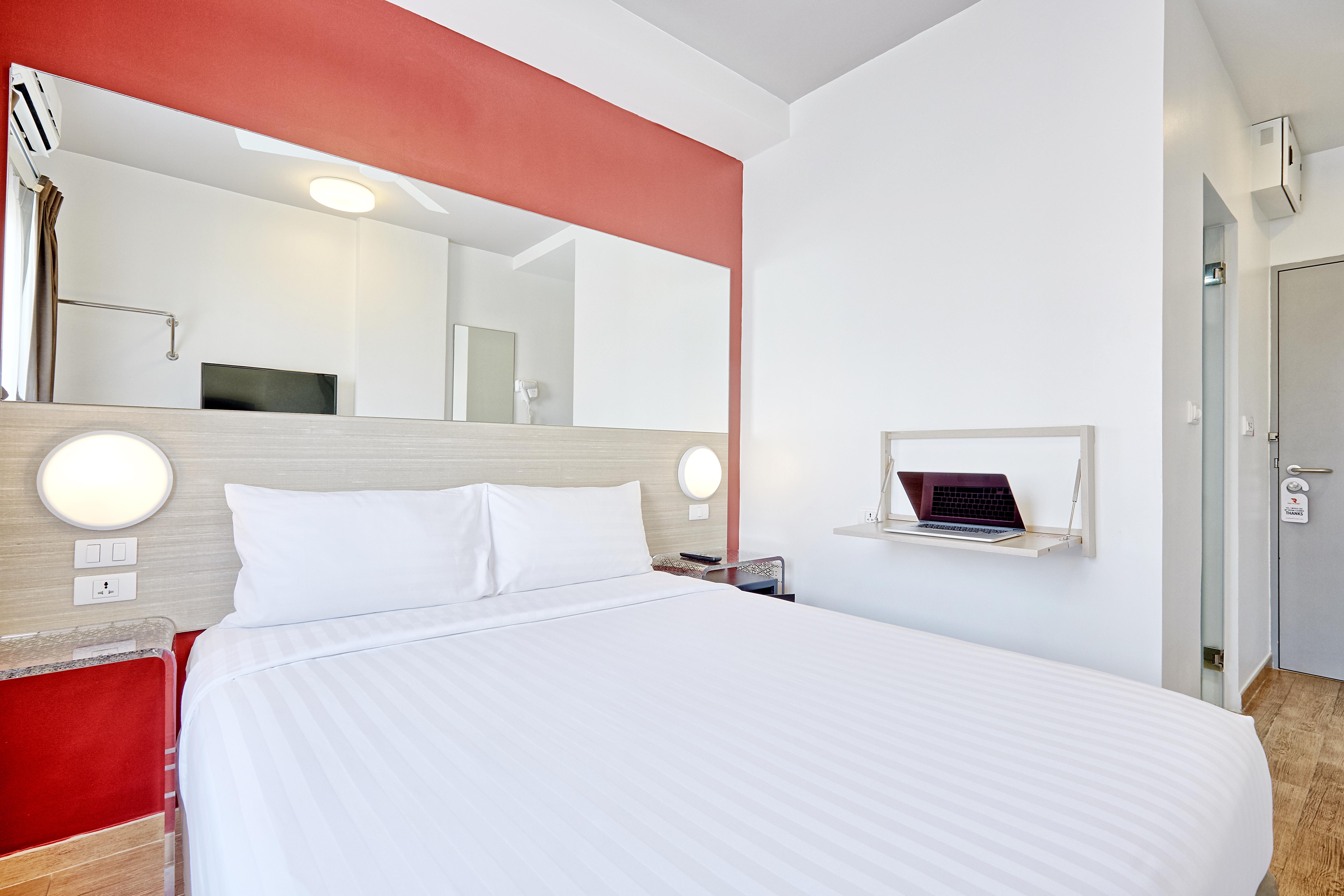 Hotel Red Planet Phuket Patong Exterior foto