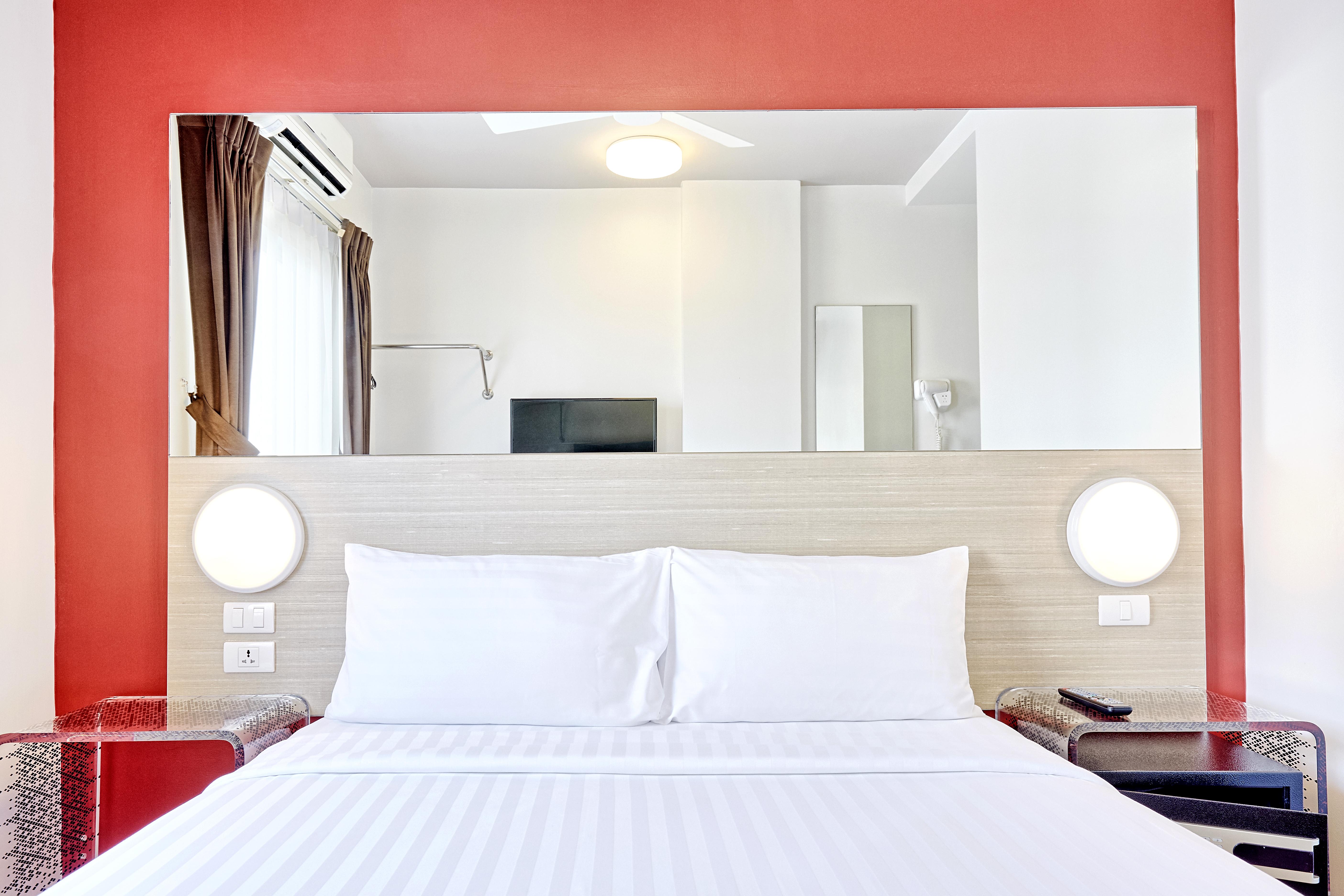 Hotel Red Planet Phuket Patong Exterior foto