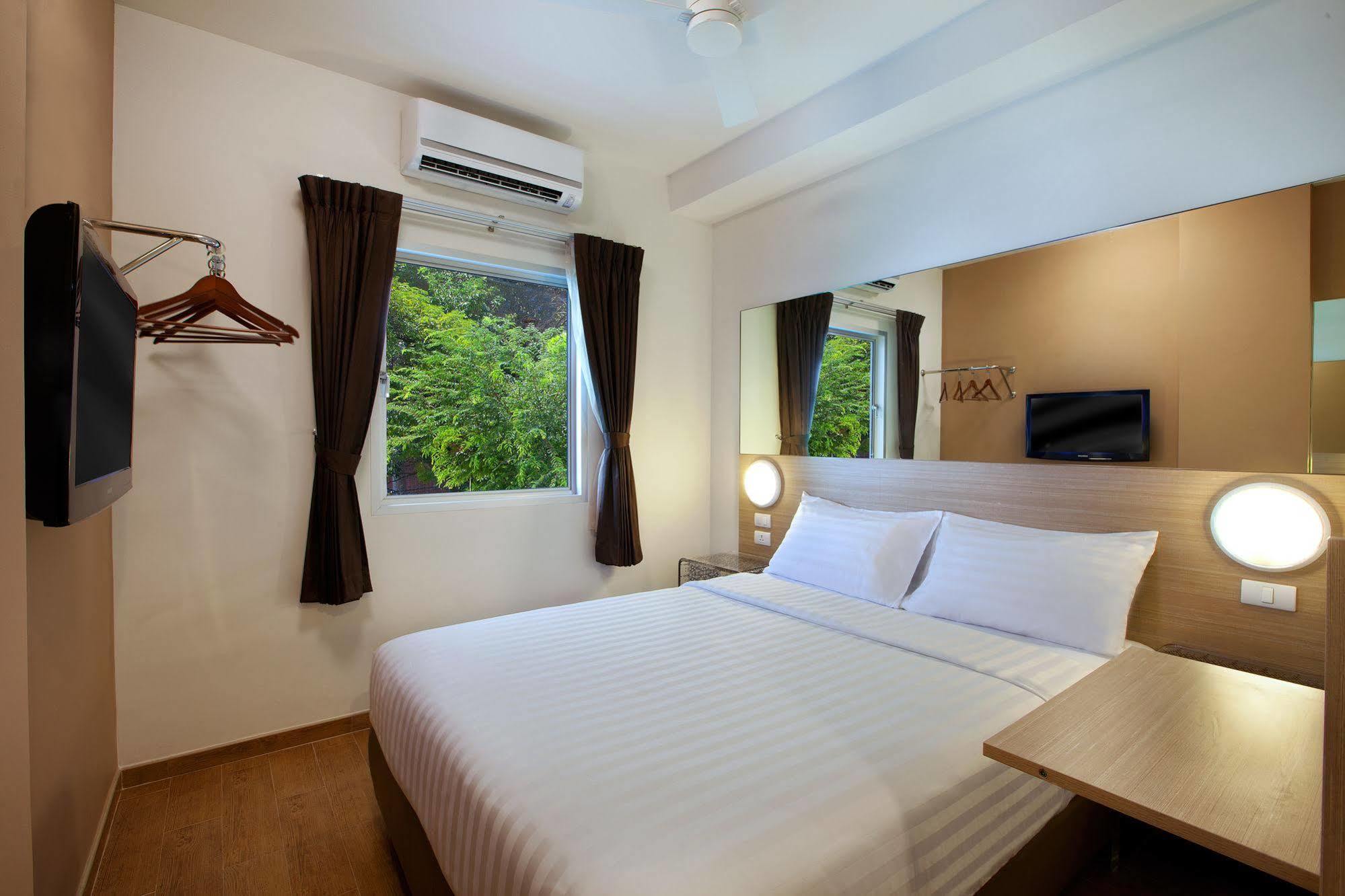 Hotel Red Planet Phuket Patong Exterior foto